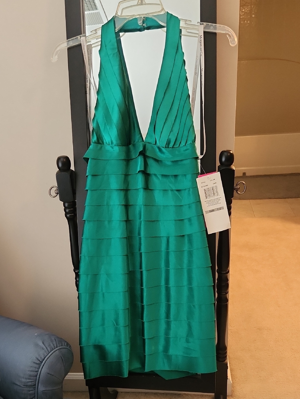 Emerald Green Pleated V-Neck Women’s Dress